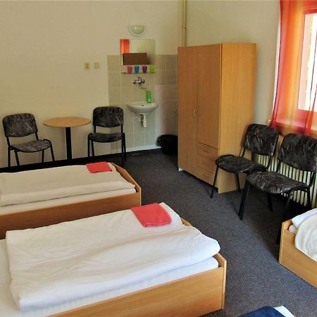 Milano Hostel มาเรียอานซเกลาซนี ภายนอก รูปภาพ