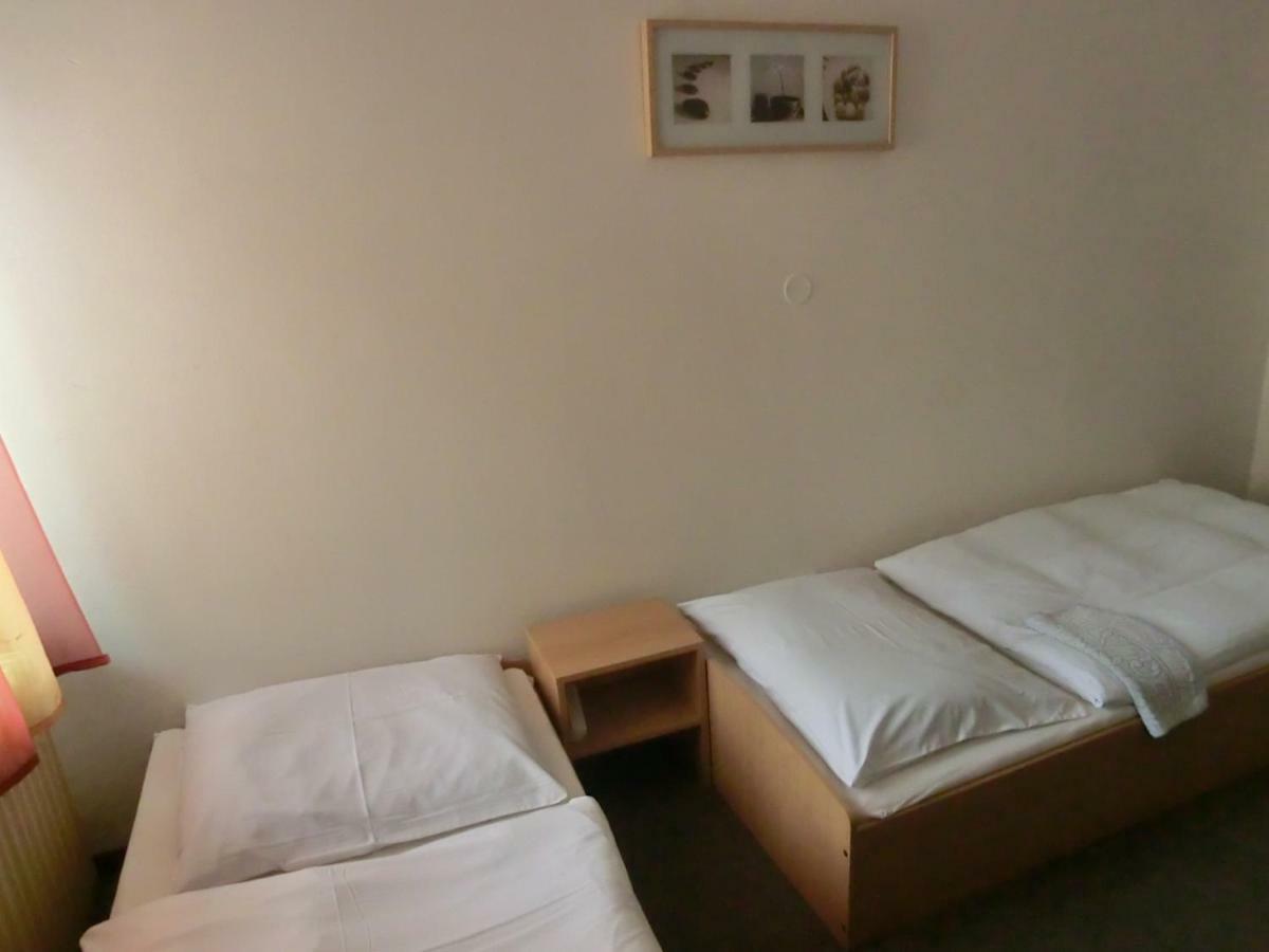 Milano Hostel มาเรียอานซเกลาซนี ภายนอก รูปภาพ