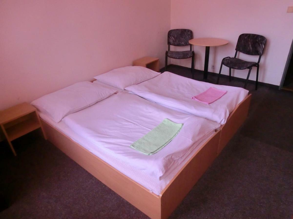Milano Hostel มาเรียอานซเกลาซนี ภายนอก รูปภาพ